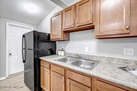 8141 Paul Jones Drive, Jacksonville FL - photo 14 of 27