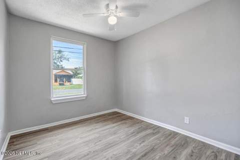 8141 Paul Jones Drive, Jacksonville FL - photo 19 of 27
