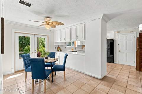 4575 Oak Bay Drive, Jacksonville FL - photo 24 of 65