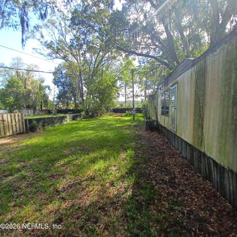 3909 Dottie Road, Jacksonville FL - photo 8 of 9