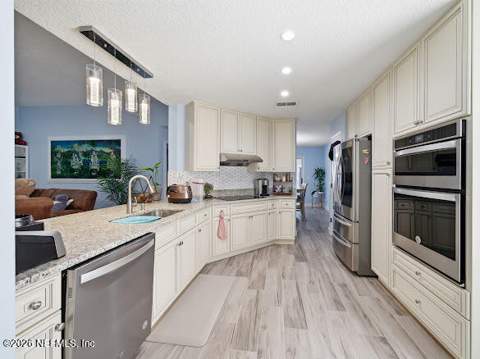 1886 Willesdon Drive, Jacksonville FL - photo 10 of 25