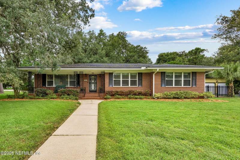 4 bedroom Single Family Residence at 974 Mapleton Terrace, Colonial Manor, Jacksonville — photo 2