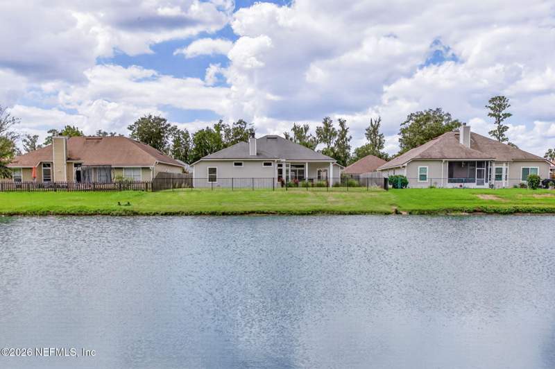 4 bedroom Single Family Residence at 1919 Captiva Drive, Captiva, Middleburg — photo 2
