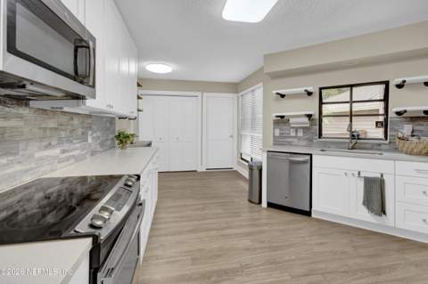 645 Wells Landing Drive, Orange Park FL - photo 12 of 33