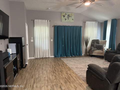 13879 Devan Lee Drive, Jacksonville FL - photo 7 of 24
