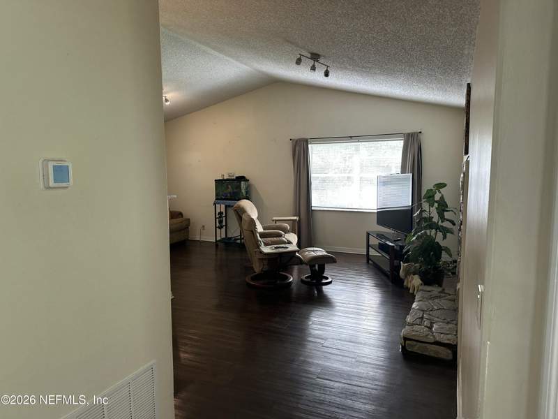 3 bedroom Single Family Residence at 8613 Beechfern Lane, Argyle Forest Villag, Jacksonville — photo 4