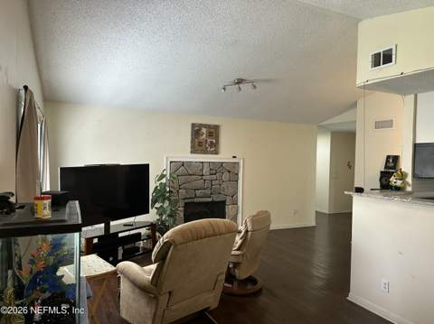 8613 Beechfern Lane, Jacksonville FL - photo 7 of 30