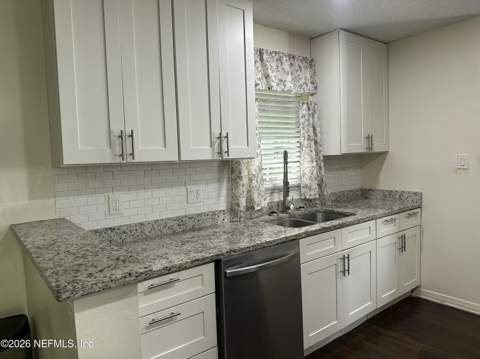8613 Beechfern Lane, Jacksonville FL - photo 11 of 30