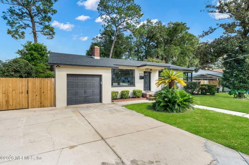 3 bedroom Single Family Residence at 6325 Mercer Circle, Lakewood, Jacksonville — photo 4