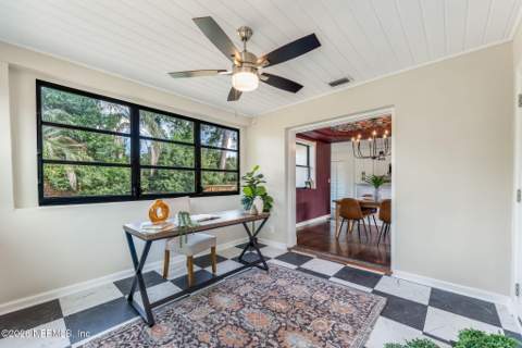 6325 Mercer Circle, Jacksonville FL - photo 15 of 46