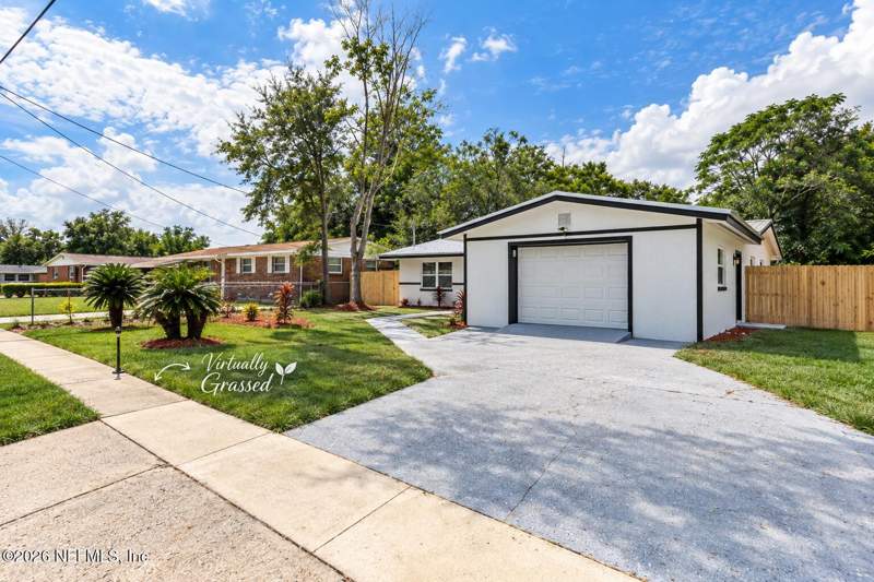 3 bedroom Single Family Residence at 5746 Tempest Street, Oak Hill, Jacksonville — photo 2