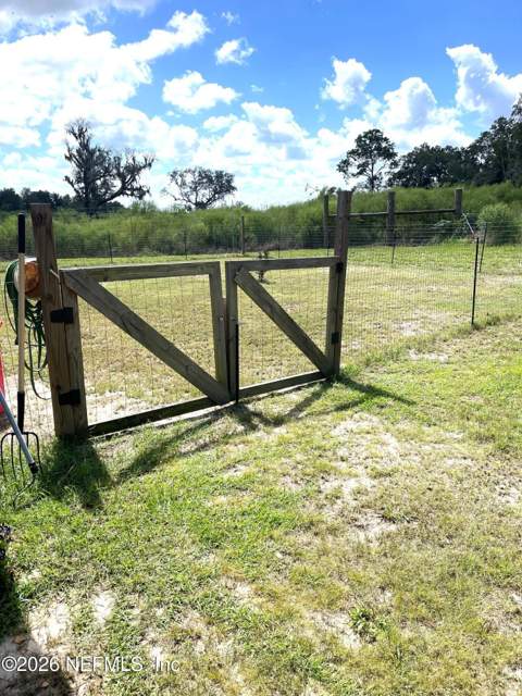 453 Old Hawthorne Road, Hawthorne FL - photo 22 of 32