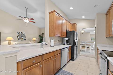 8555 Little Swift Circle #32A, Jacksonville FL - photo 10 of 35