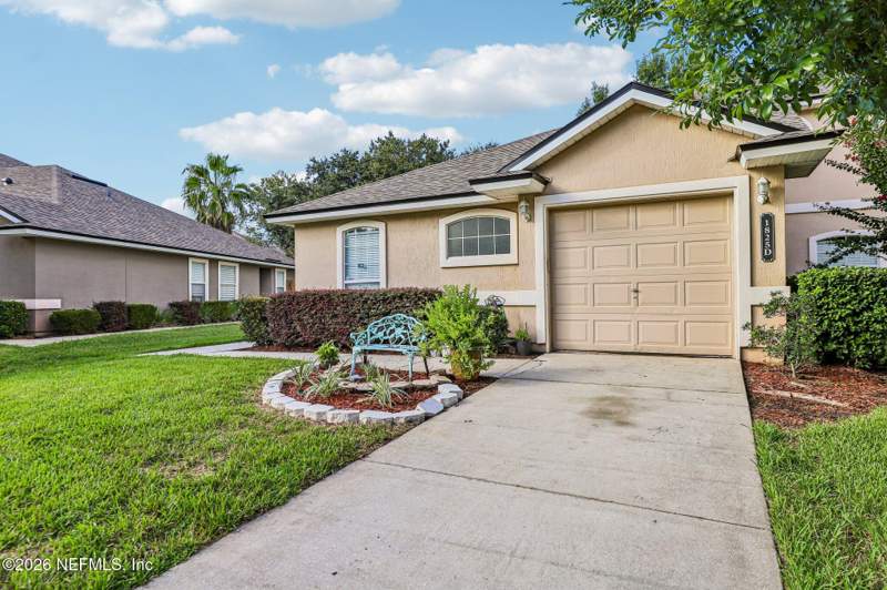 3 bedroom Townhouse at 1825 Green Springs Circle #D, Autumn Glen, Fleming Island — photo 2