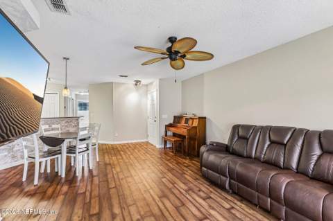 1825 Green Springs Circle #D, Fleming Island FL - photo 6 of 28