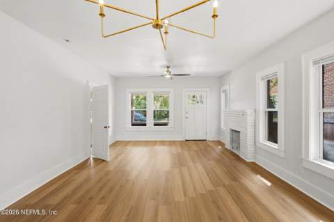 131 Cottage Avenue, Jacksonville FL - photo 14 of 39