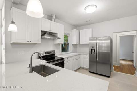 131 Cottage Avenue, Jacksonville FL - photo 20 of 39