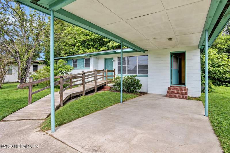 3 bedroom Single Family Residence at 7101 Alana Road, Arlington Hills, Jacksonville — photo 2