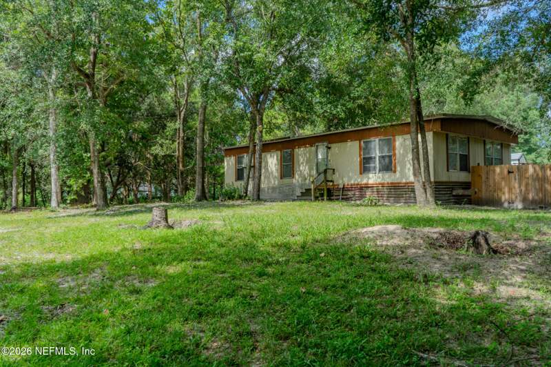 3 bedroom Manufactured Home at 85231 Linda Road, Yulee, Yulee — photo 2