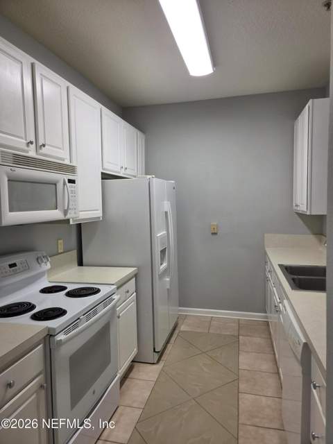 10550 Baymeadows Road #817, Jacksonville FL - photo 7 of 36