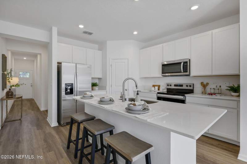 2 bedroom Townhouse at 5537 Arrow Lane, Westview Manor, Jacksonville — photo 5