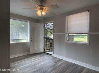3 bedroom Single Family Residence at 1519 W 27th Street, Royal Terrace, Jacksonville — photo 2