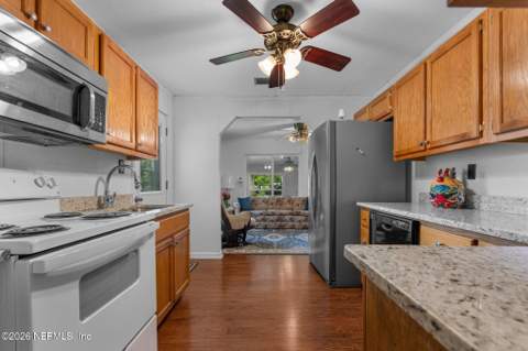 1727 Elsie Street, Green Cove Springs FL - photo 11 of 49