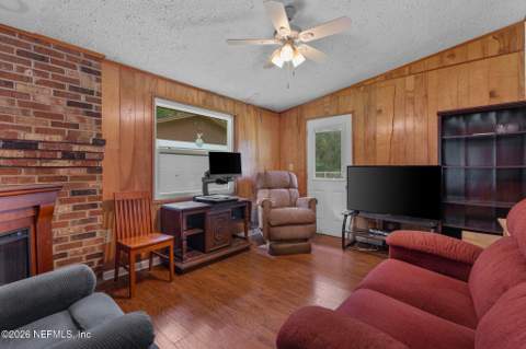 1727 Elsie Street, Green Cove Springs FL - photo 14 of 49