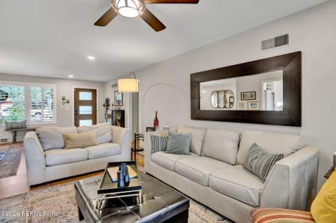 1503 Gay Avenue, Jacksonville FL - photo 6 of 34