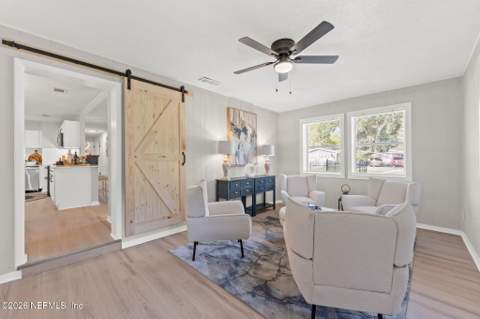 2455 Seaway Street, Jacksonville FL - photo 9 of 19
