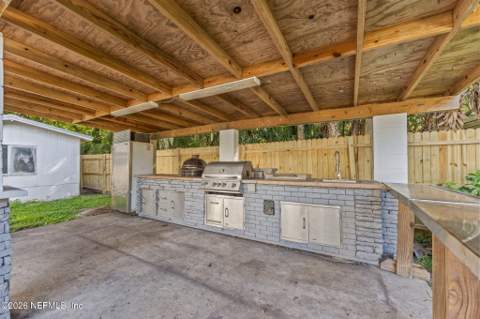 2455 Seaway Street, Jacksonville FL - photo 18 of 19