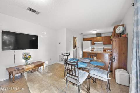 2169 Aspen Ridge Drive, Jacksonville FL - photo 10 of 56