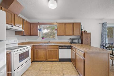 2169 Aspen Ridge Drive, Jacksonville FL - photo 13 of 56