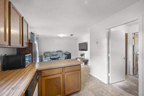 2169 Aspen Ridge Drive, Jacksonville FL - photo 14 of 56
