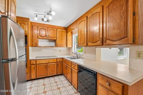 1112 Baisden Road, Jacksonville FL - photo 9 of 34