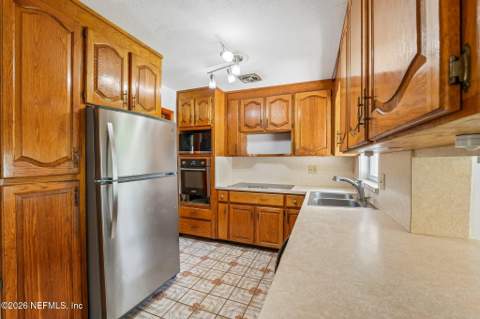 1112 Baisden Road, Jacksonville FL - photo 10 of 34