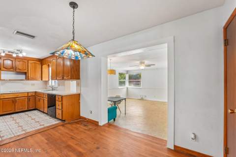 1112 Baisden Road, Jacksonville FL - photo 11 of 34