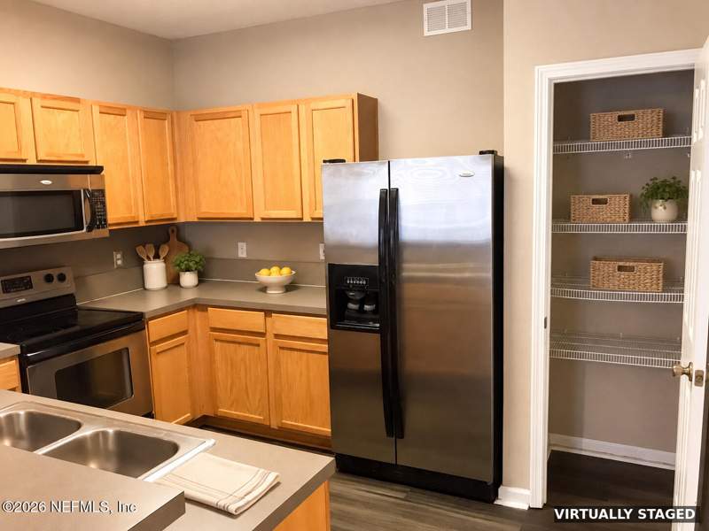 2 bedroom Condominium at 575 Oakleaf Plantation Parkway #901, Jennings Point, Orange Park — photo 5