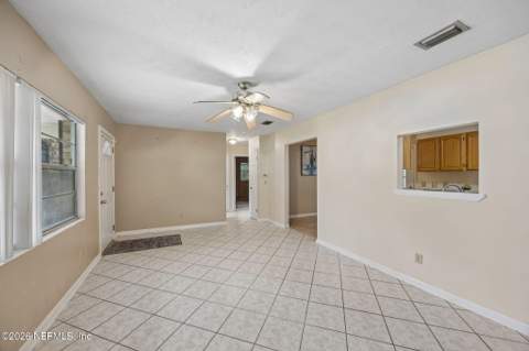 7260 Zapata Drive, Jacksonville FL - photo 8 of 35
