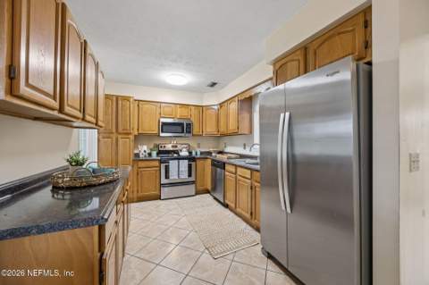 7260 Zapata Drive, Jacksonville FL - photo 10 of 35
