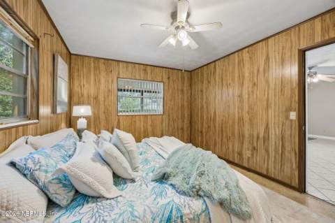 7260 Zapata Drive, Jacksonville FL - photo 18 of 35