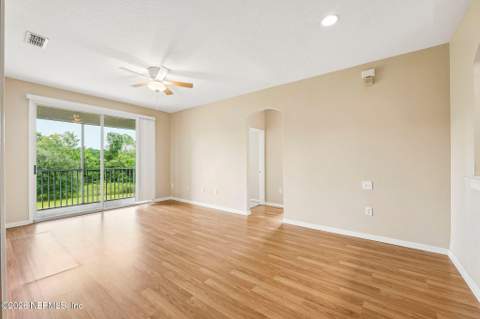 10550 Baymeadows Road #913, Jacksonville FL - photo 17 of 44