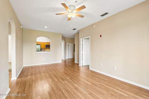 10550 Baymeadows Road #913, Jacksonville FL - photo 9 of 44