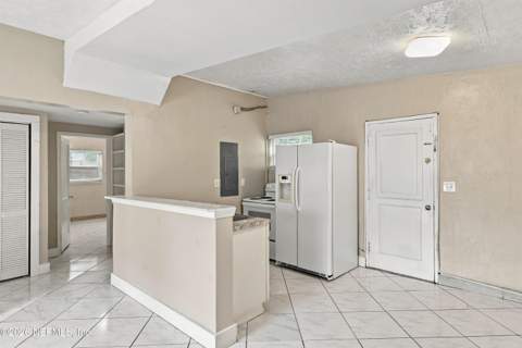 4117 E Eve Drive, Jacksonville FL - photo 8 of 39