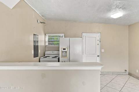 4117 E Eve Drive, Jacksonville FL - photo 11 of 39