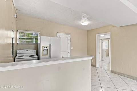 4117 E Eve Drive, Jacksonville FL - photo 12 of 39