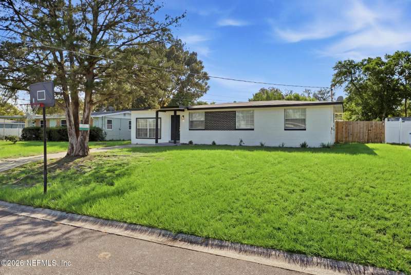4 bedroom Single Family Residence at 11310 Vera Drive, San Mateo, Jacksonville — photo 2