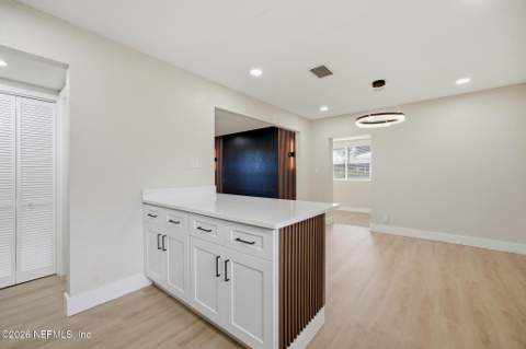 11310 Vera Drive, Jacksonville FL - photo 13 of 38