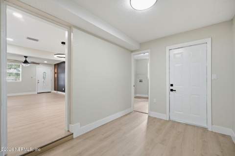 11310 Vera Drive, Jacksonville FL - photo 17 of 38