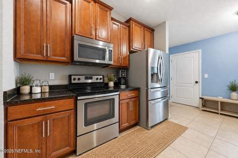 15793 Twin Creek Drive, Jacksonville FL - photo 7 of 34